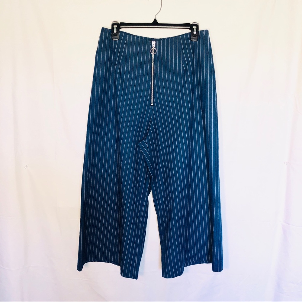 Pinstripe high waist cropped pants